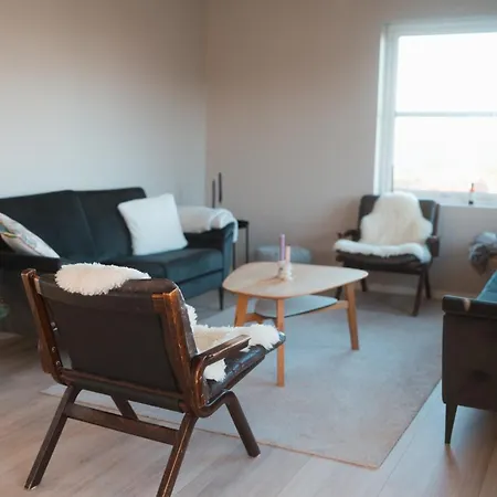 Villa Moderne Familiehus Nær ålesund Sentrum Og Flyplass Valderhaug
