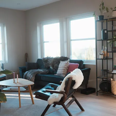 Moderne Familiehus Nær ålesund Sentrum Og Flyplass Villa